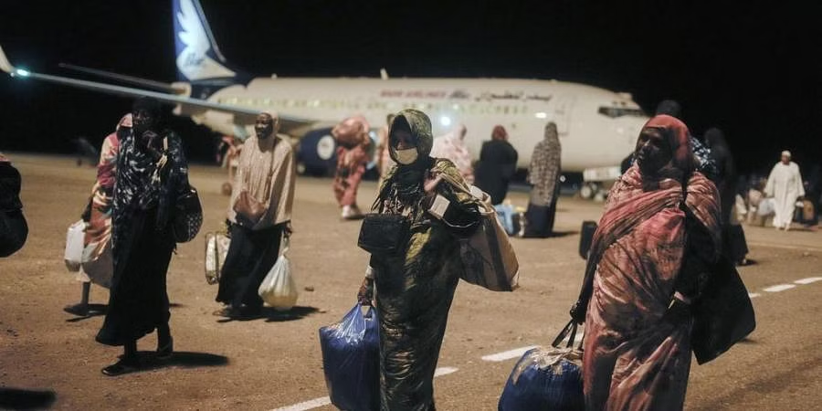 violence worsen in Sudan between the two forces and people flee the country.