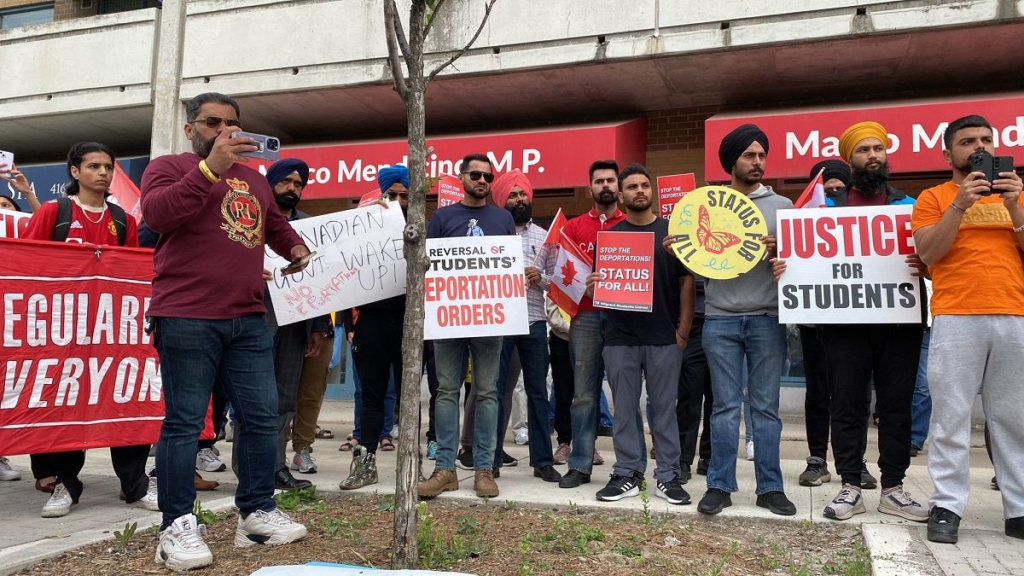 Canadian Government halts Deportation of 700 Indian students