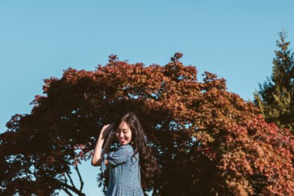 Effortless Outdoor Poses