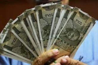 Indian Rupee Hits All-Time Low of 83.14 Against US Dollar Amidst Rising Crude Oil Prices